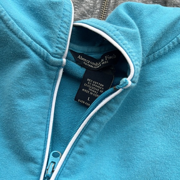 3 zip up hoodies - Picture 9 of 15